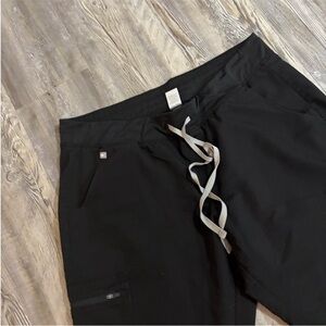 Women Figs Black Joggers XL- Petite